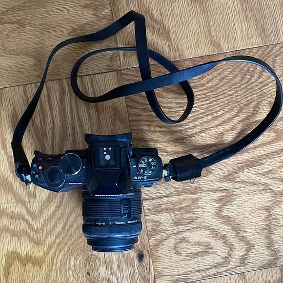 *FREE SHIP* Olympus OM-D 14-42mm, f3.5-5.6 II R - Picture 2 of 9